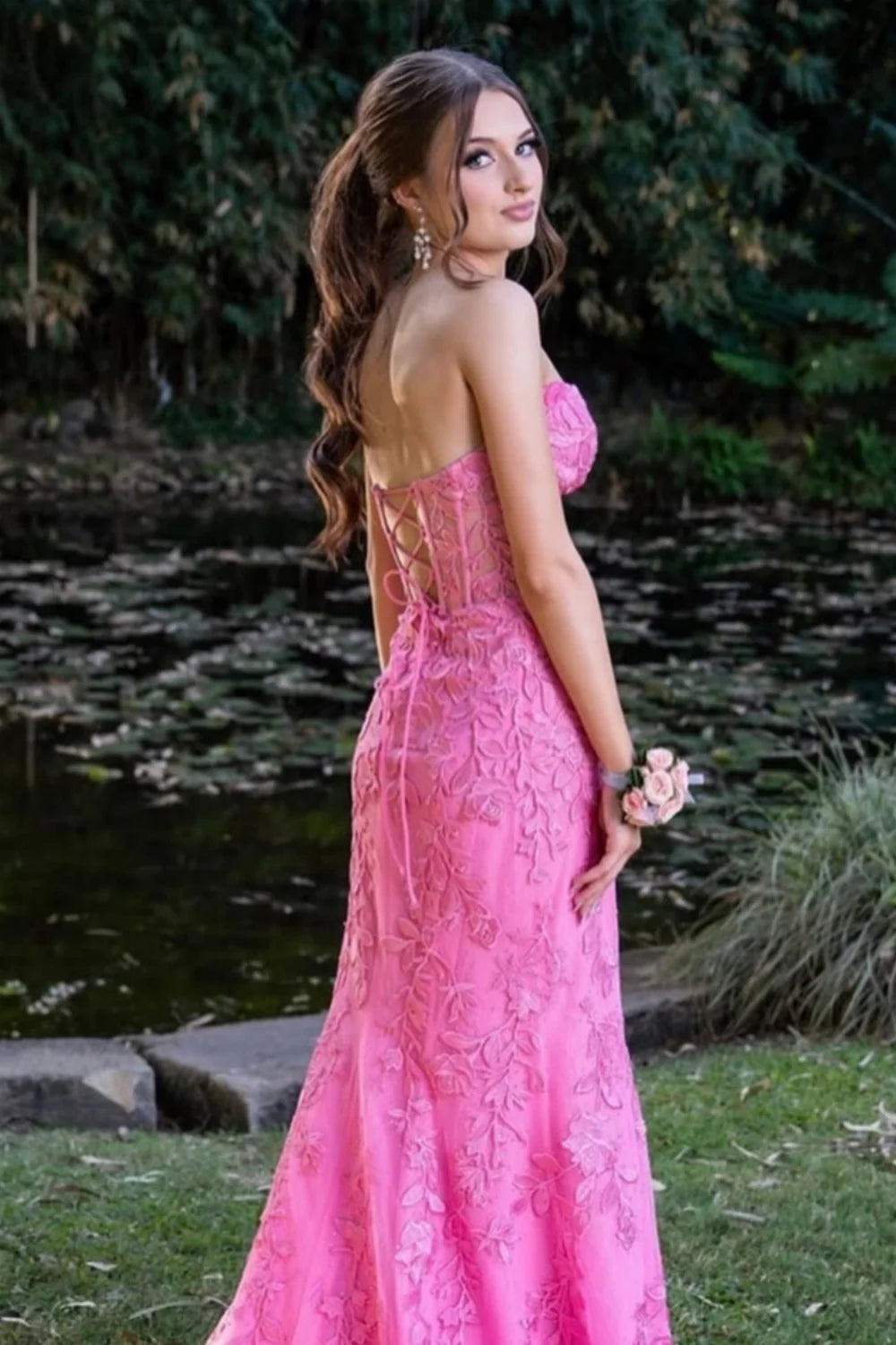 Romantic tulle mermaid strapless sweetheart neck open back floor length prom dress with floral lace applique and high slit