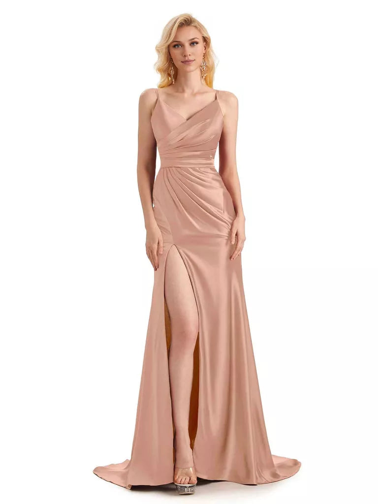 Vestido de dama de honor de satén con escote en V y tirantes finos, con abertura lateral y sexy