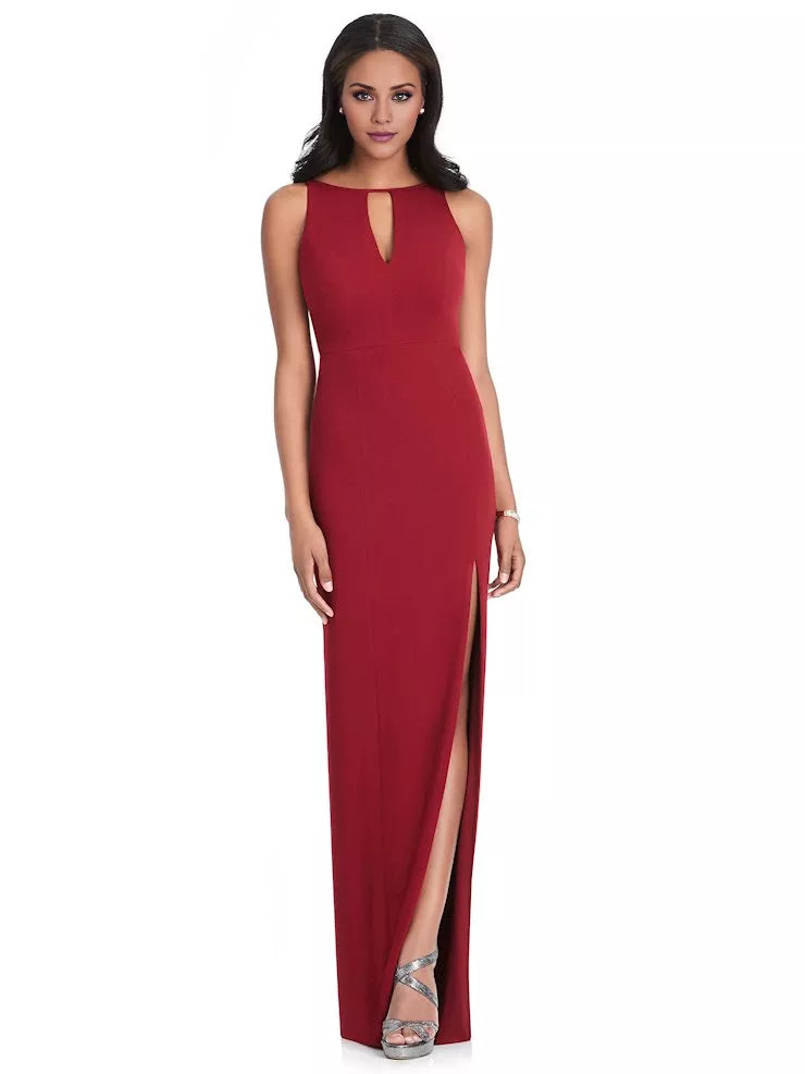 Vestido de fiesta largo hasta el suelo, sin mangas, con escote redondo, hombros descubiertos y espalda descubierta con abertura lateral. 