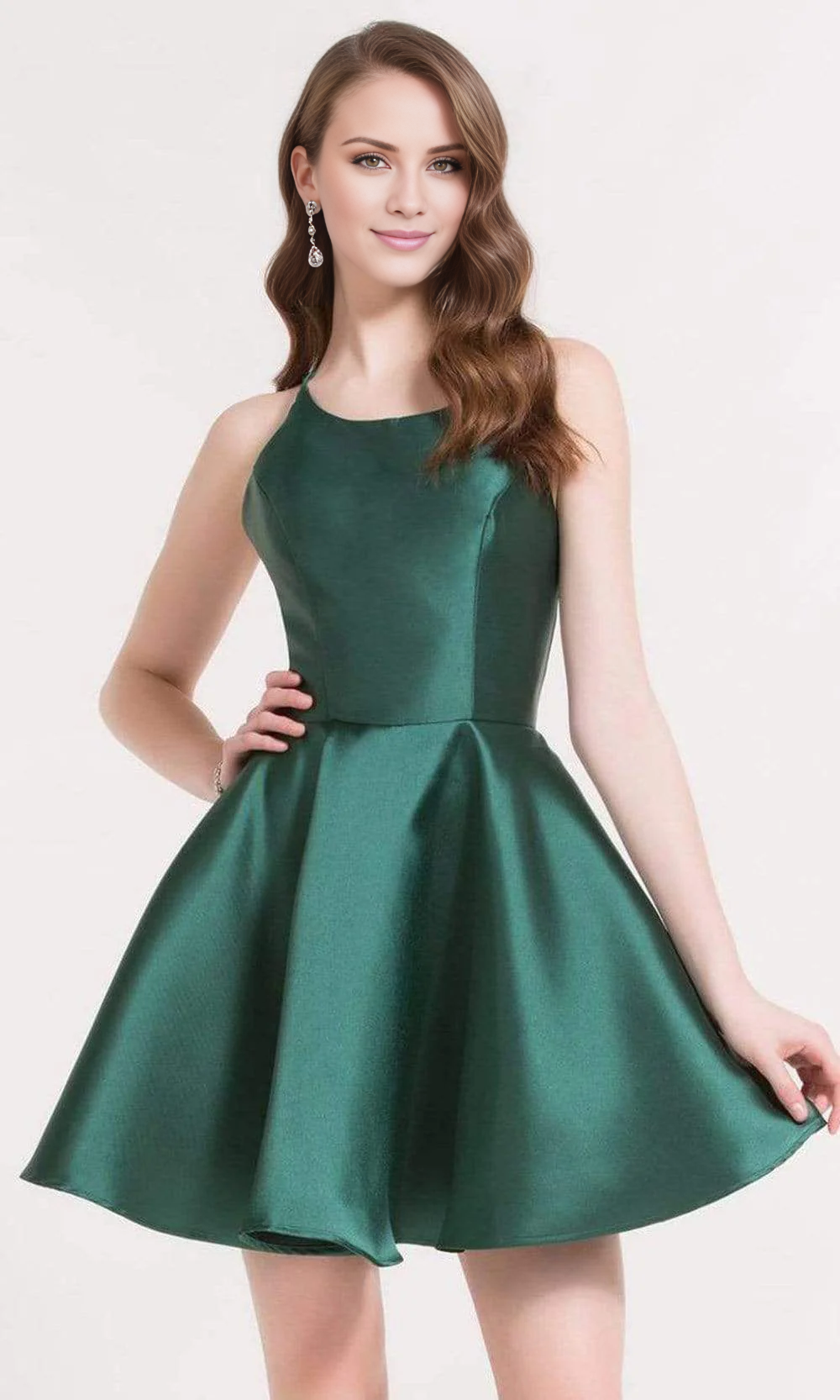 Vestido corto mini de fiesta con escote redondo, sin mangas, tirantes finos en los hombros y espalda descubierta 