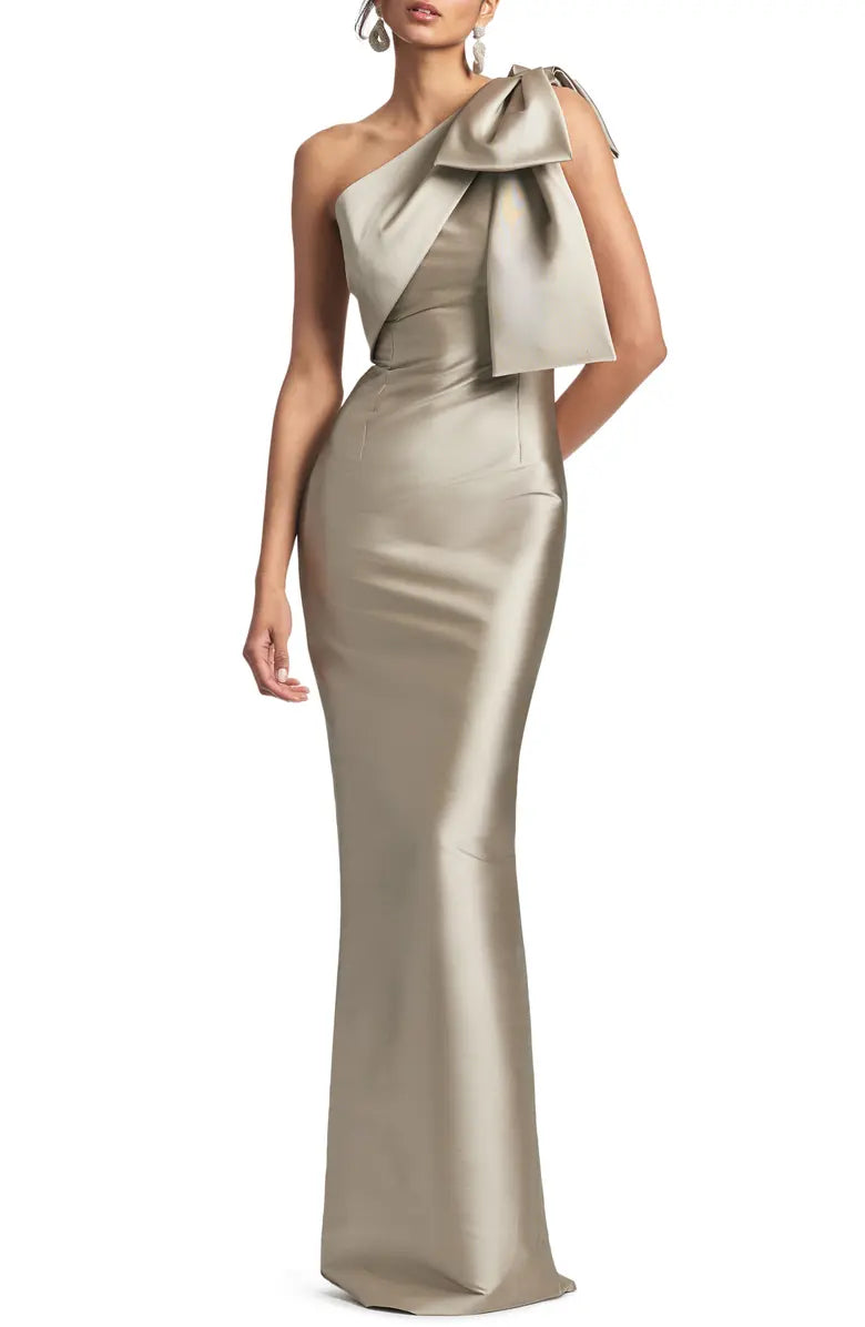 Noble and elegant off shoulder bow and ground length evening dress