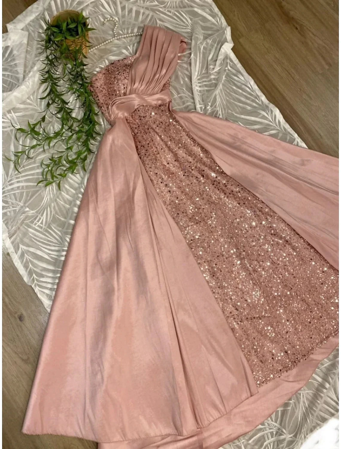 Shimmering Sequin and Satin A-Line One-Shoulder Sleeveless Zipper Back Floor-Length Evening Dresses