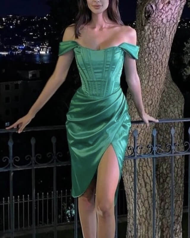 Vestido de fiesta corto ajustado de color verde