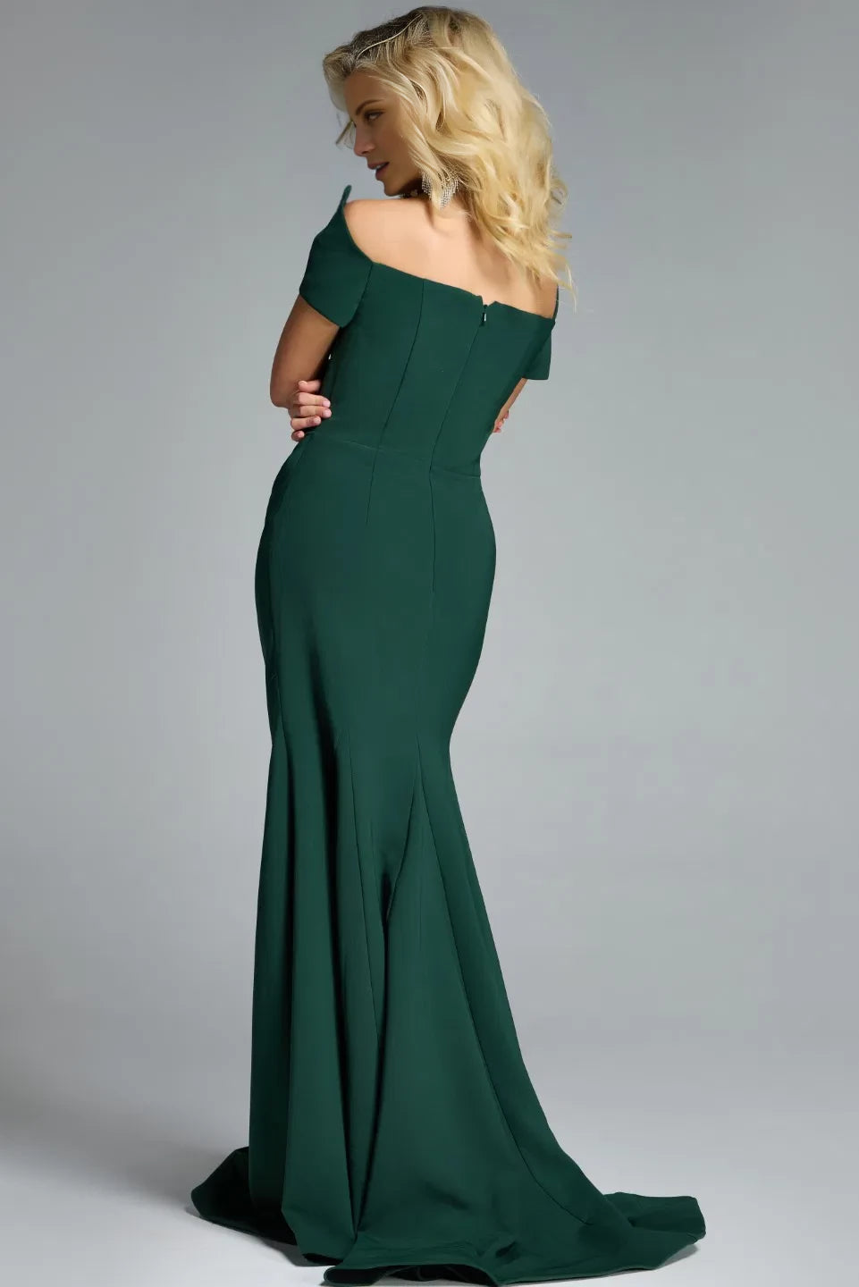 Shoulderless pleated mermaid style and floor length evening dress