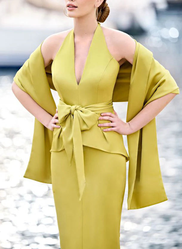 Vestido para madre de la novia con lazo cruzado o cuello columna