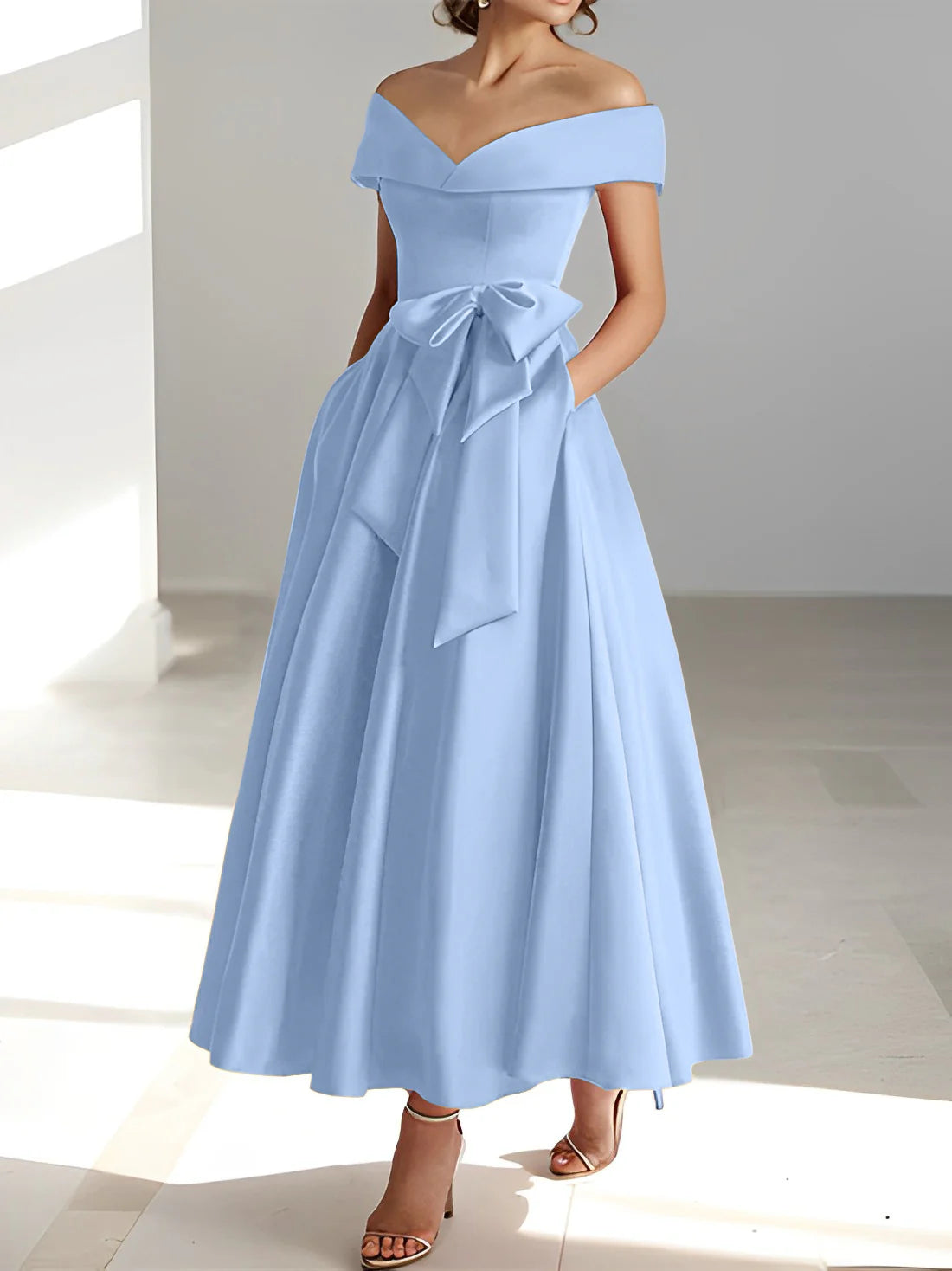 Abiti da sposa a trapezio/principessa con spalle scoperte e tasche