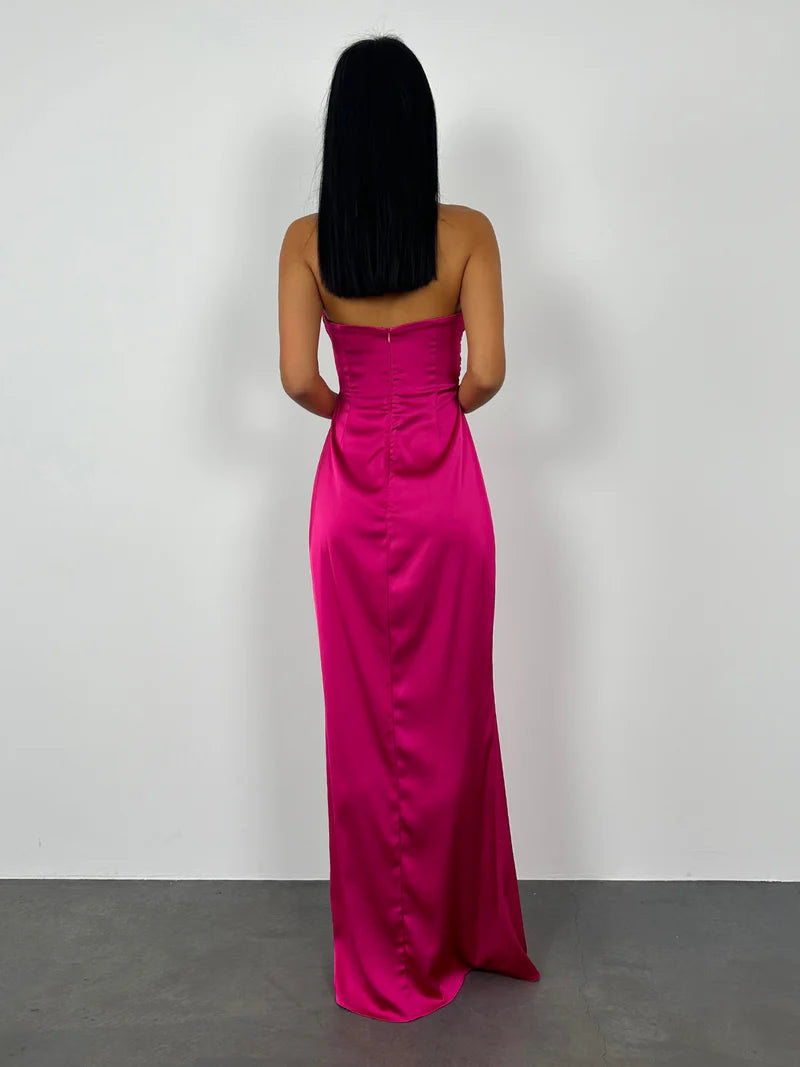 Sleek Satin Form-Fitting Strapless Ruched Keyhole Back Floor-Length Prom Dresses