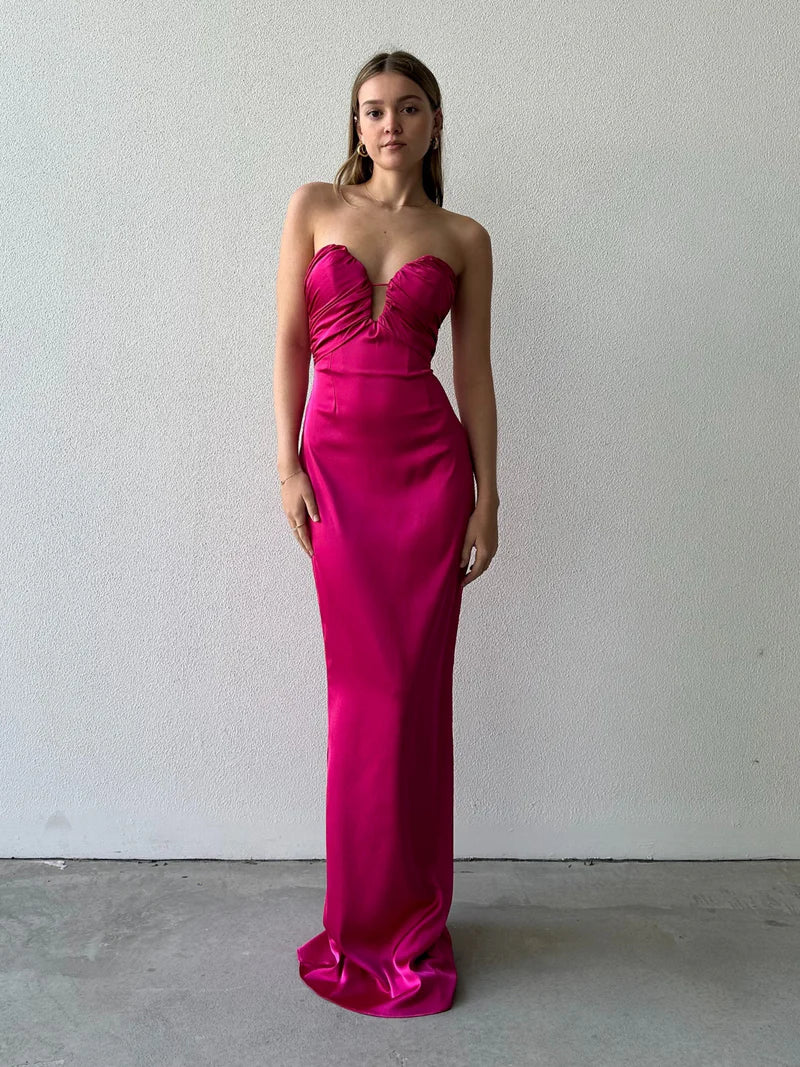 Sleek Satin Form-Fitting Strapless Ruched Keyhole Back Floor-Length Prom Dresses