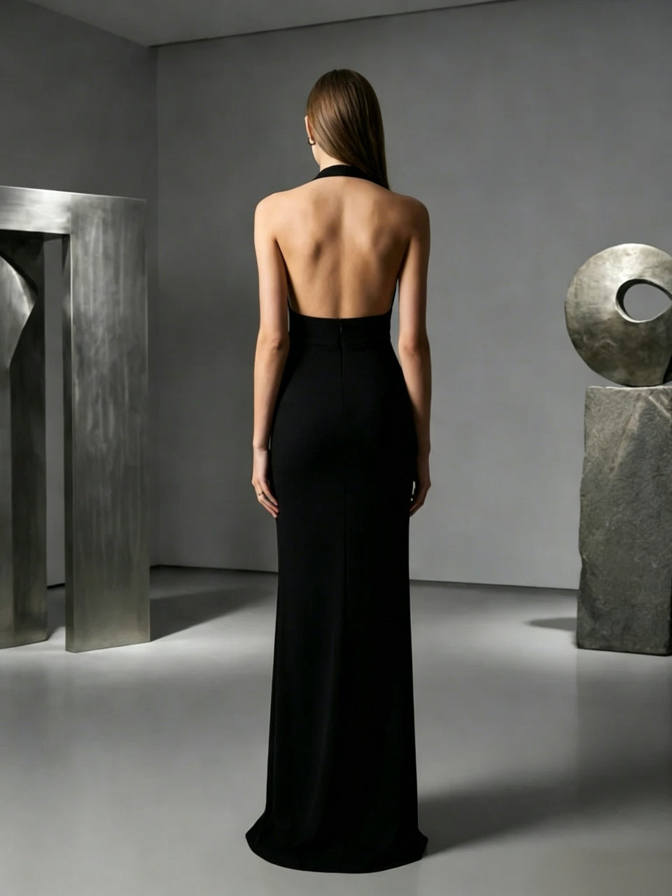 Sleek Mermaid Halter V-Neck Sleeveless Open Back Floor-Length Evening Dresses