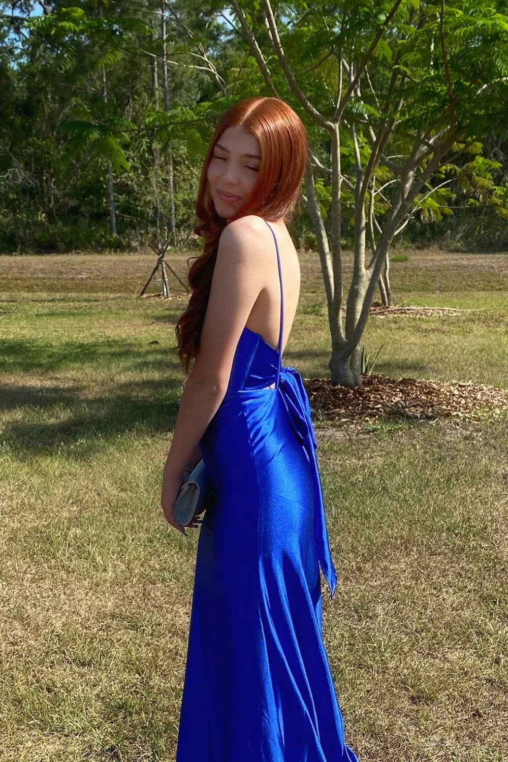 Sleek Satin Mermaid V-Neck Spaghetti-Strap Bow-Back Floor Length Evening Dress