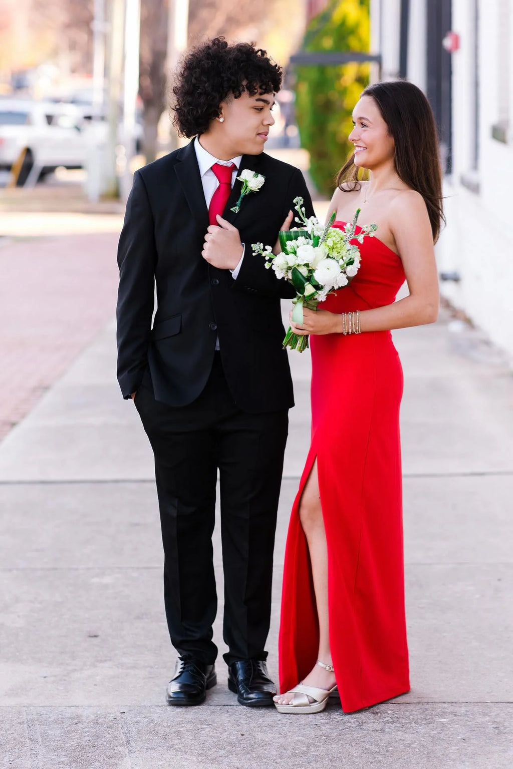 Red Strapless High Slit Sheath/column Floor-Length Evening Dress
