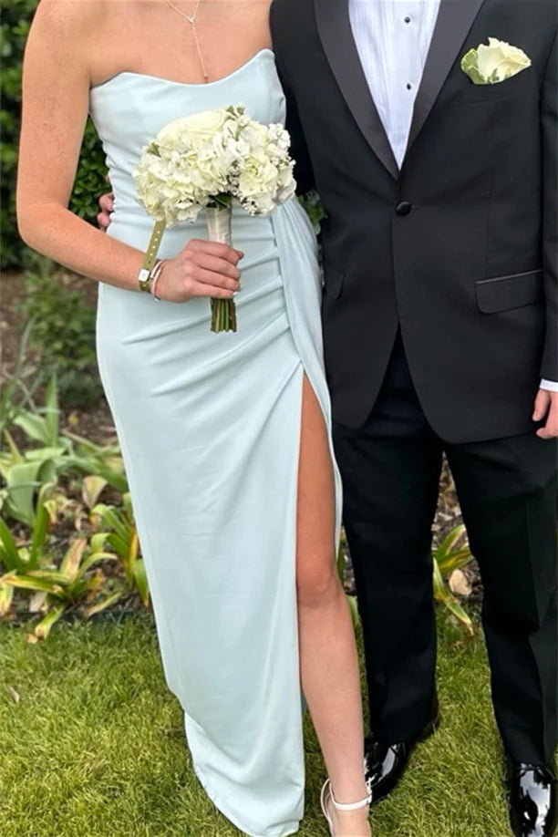Sleek Strapless Prom Dresses with Sweetheart Neckline, Ruched Waist Detail, High Slit and Form-Fitting Satin Maxi Silhouette Formal Gown