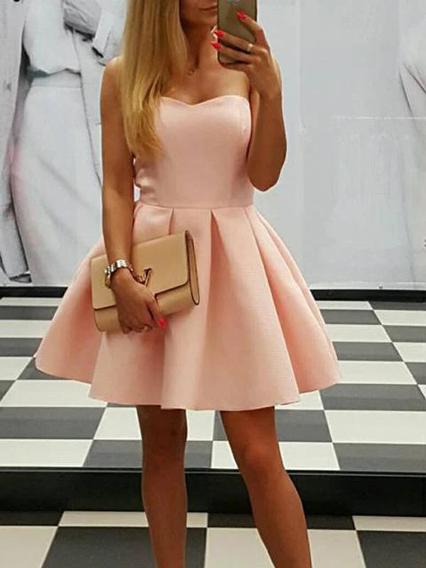 Soft Textured Strapless Sweetheart Box Pleated A-Line Short Mini Homecoming Party Dresses