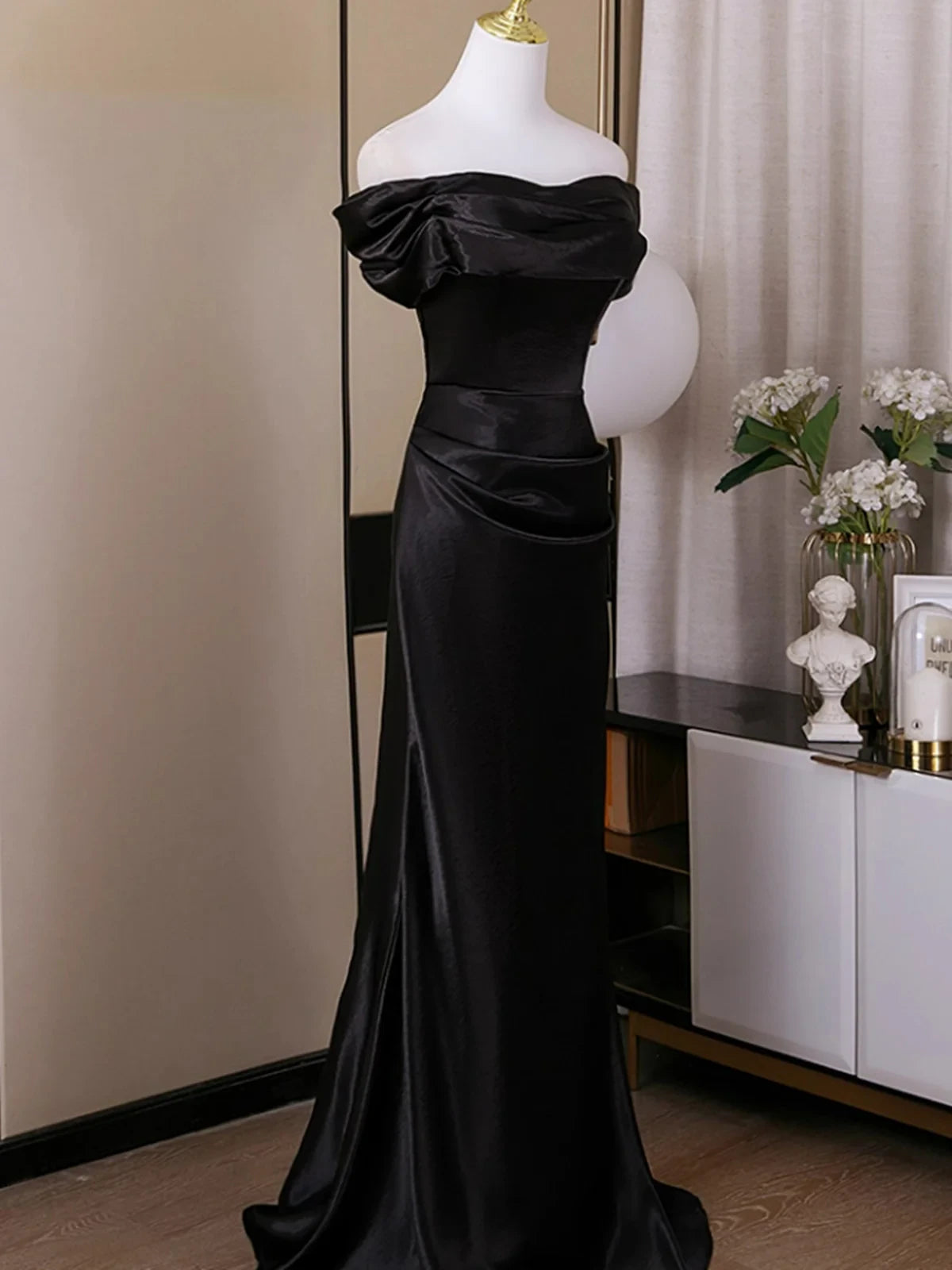 Sophisticated Satin Mermaid Off-Shoulder Short Sleeve Lace-Up Back Floor-Length Evening Dresses