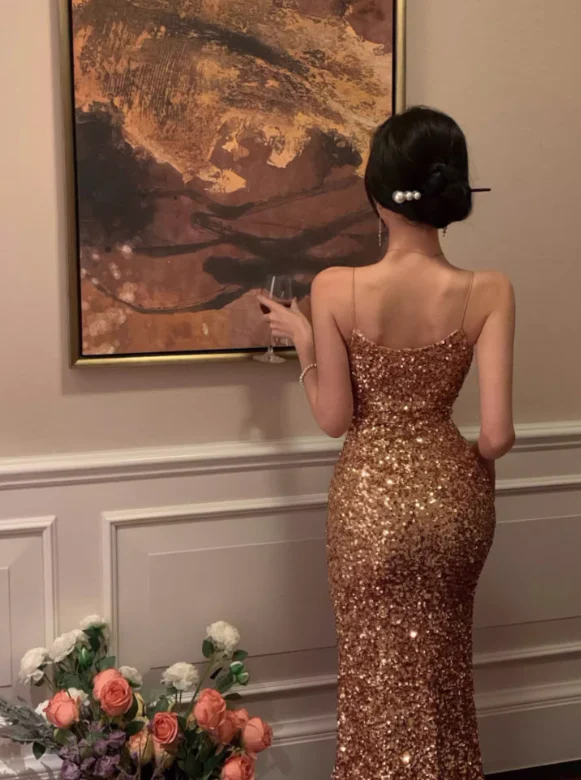 Sparkly sequin mermaid sweetheart-neck spaghetti-strap open-back slit midi evening dress