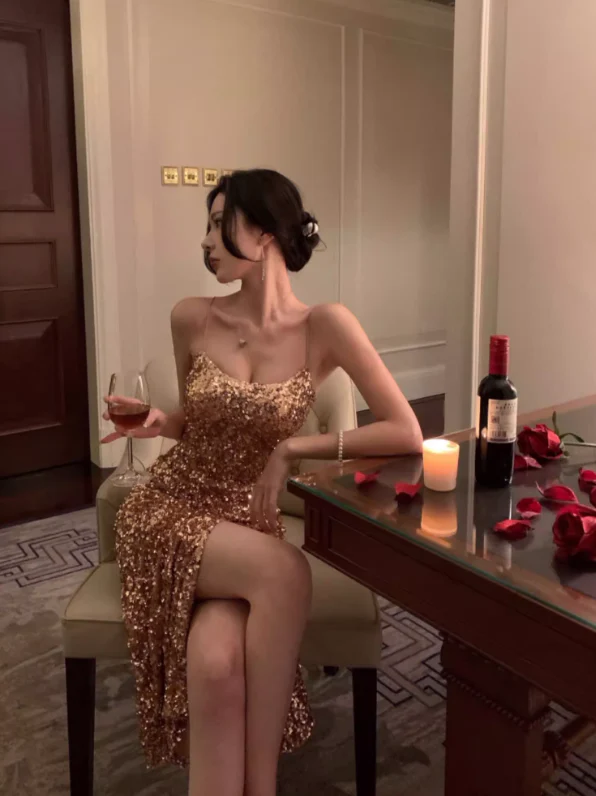 Sparkly sequin mermaid sweetheart-neck spaghetti-strap open-back slit midi evening dress