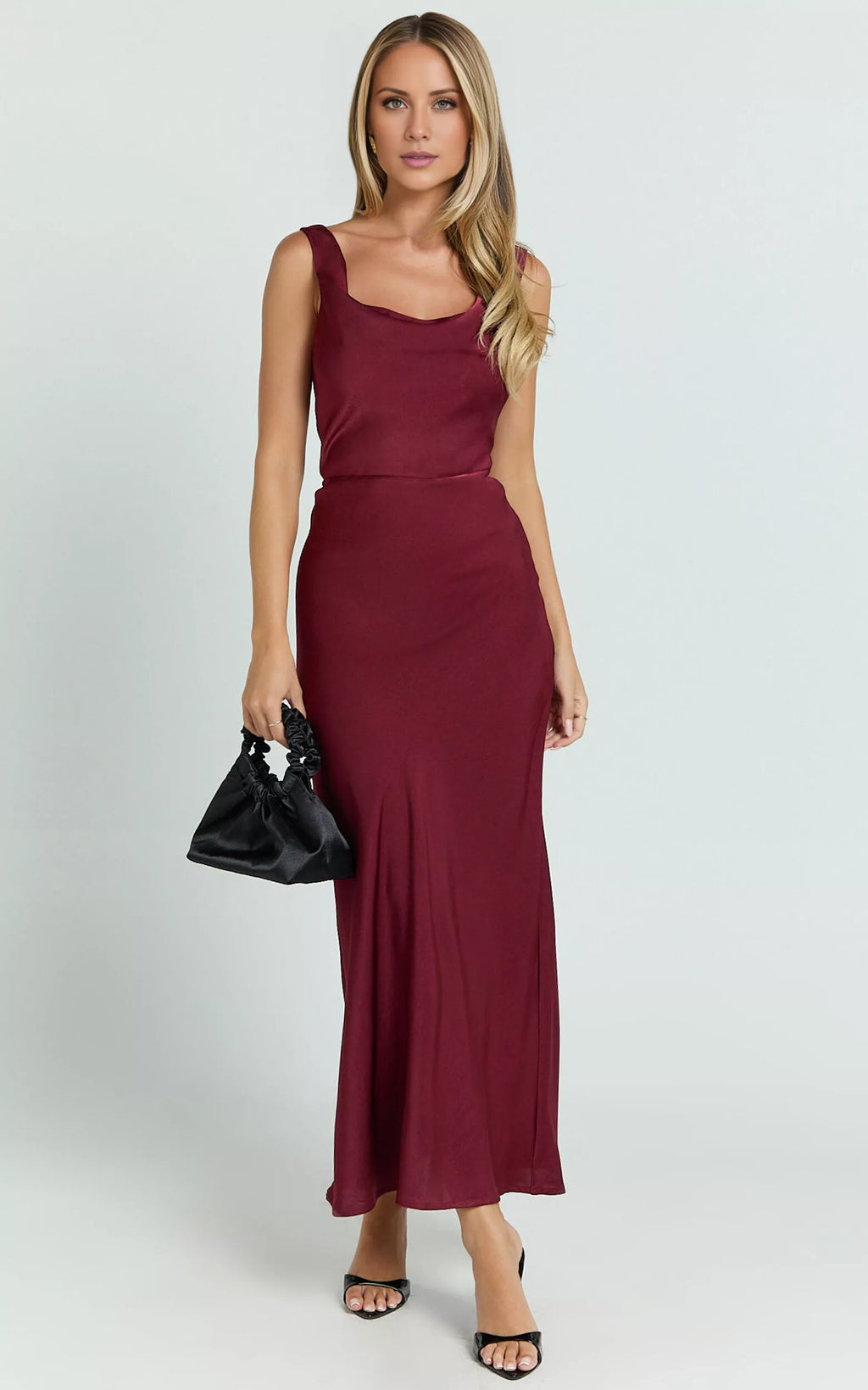 Vestido de fiesta con escote cuadrado, hombros descubiertos, sin mangas, espalda descubierta y largo hasta el suelo