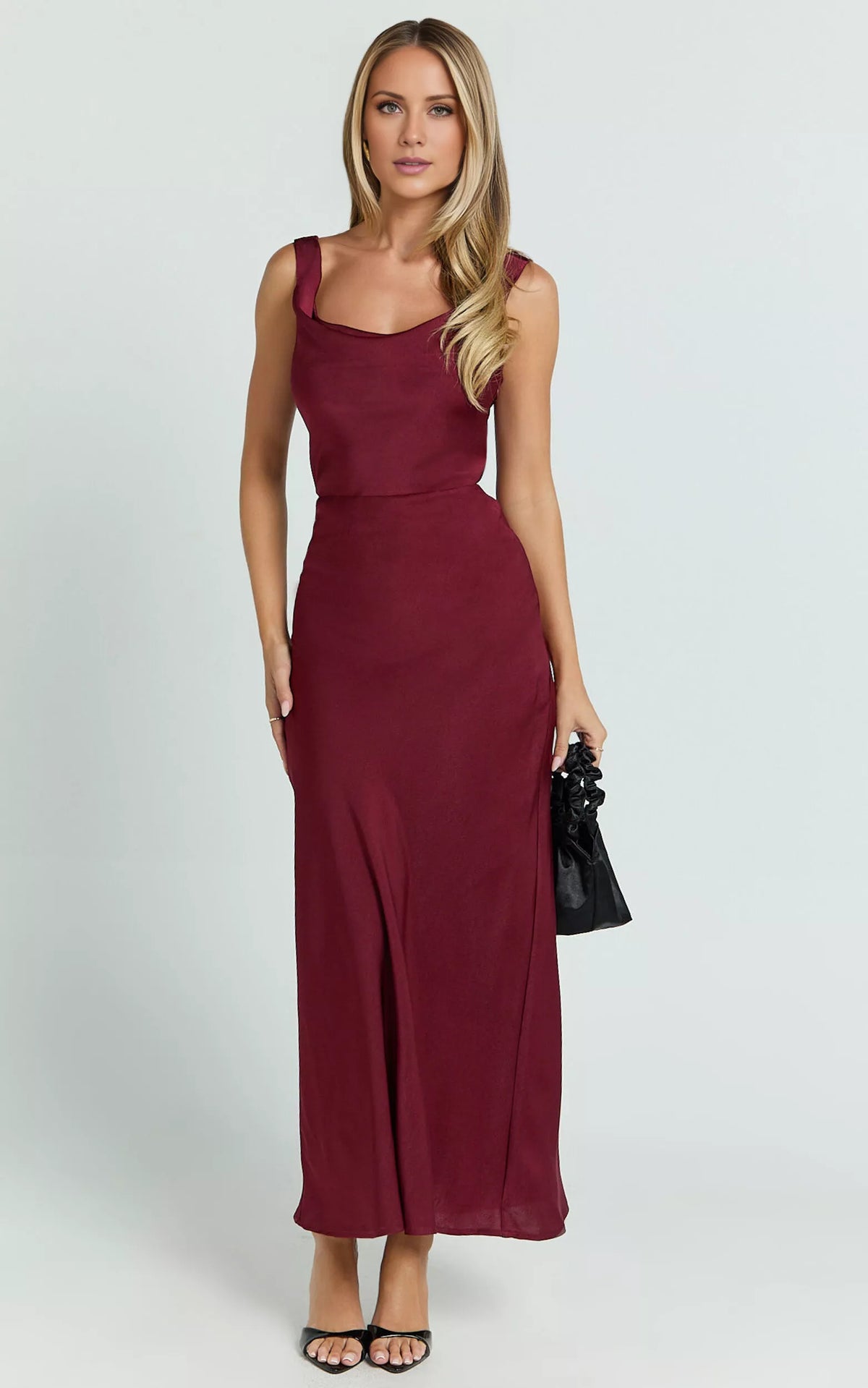 Vestido de fiesta con escote cuadrado, hombros descubiertos, sin mangas, espalda descubierta y largo hasta el suelo