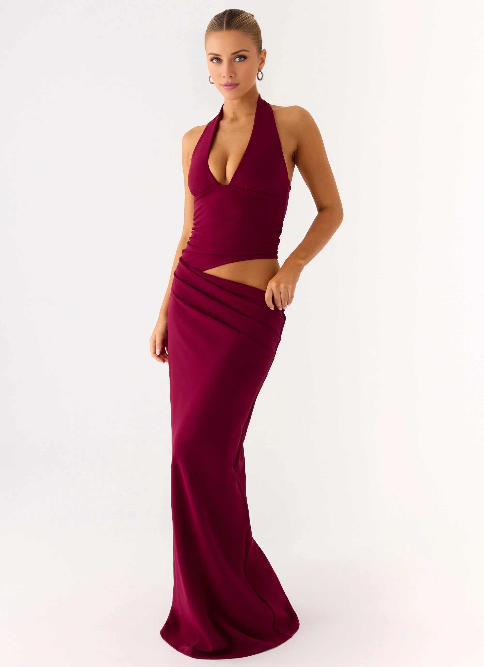 Statement-Making Sheath Halter Neck Sleeveless Backless Cut-Out Floor-Length Evening Dress
