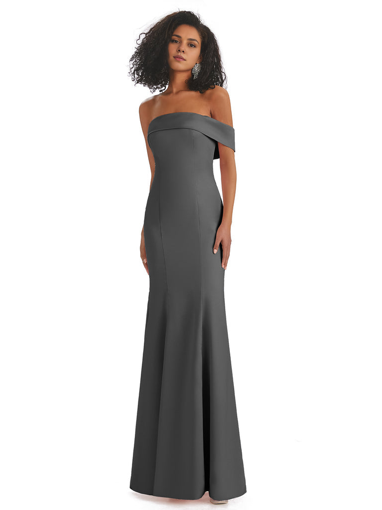 Vestidos de dama de honor de sirena con abertura lateral, sin mangas, de satén suave y sexy, únicos, de un solo hombro