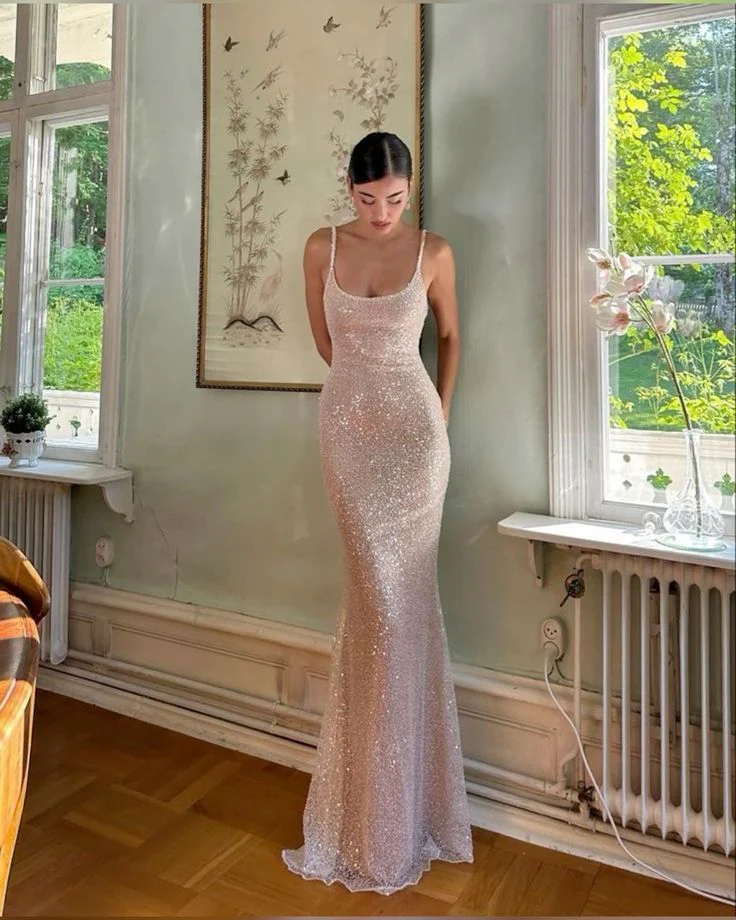 Stunning Mermaid Scoop Neck Sleeveless Sequin Floor Length Evening Dress