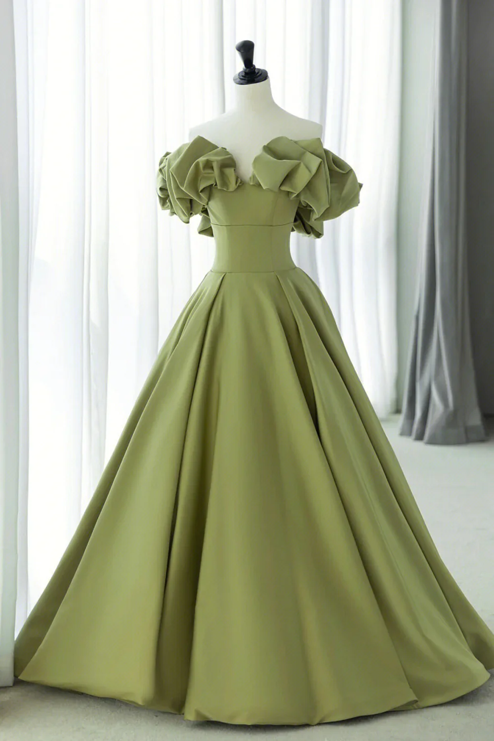 Stunning Ball Gown Off The Shoulder Puff Sleeve Corset Back Floor Length Evening Dress