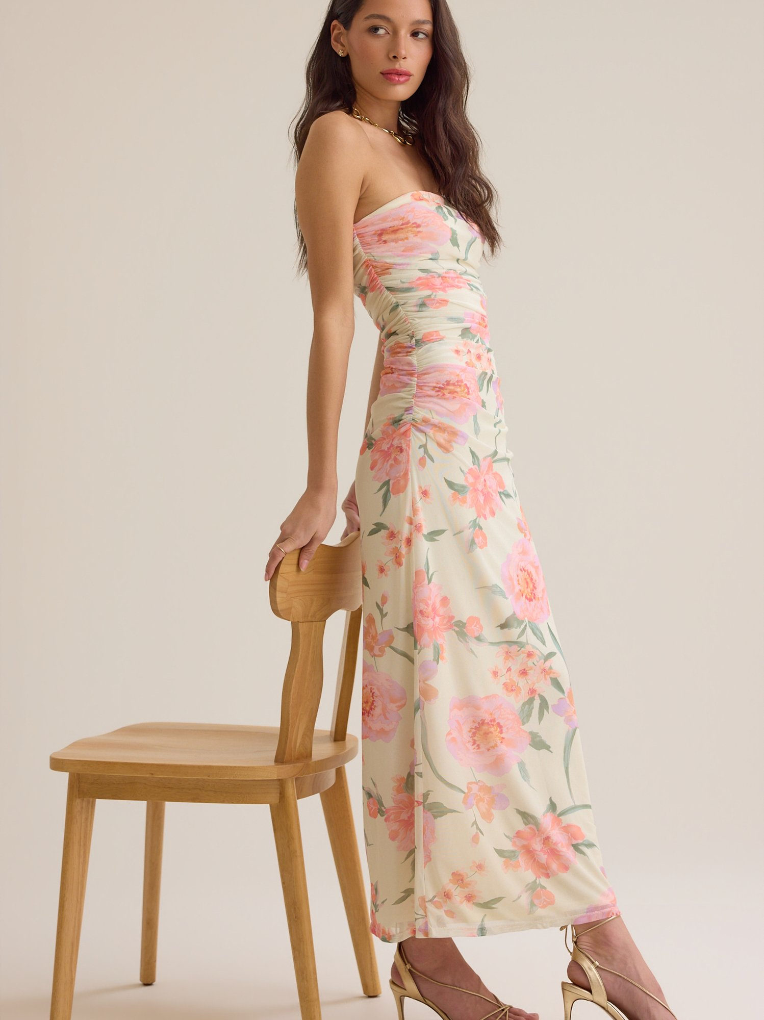 Sultry Floral Print Strapless Ruched Side Form-Fitting Midi Prom Dresses
