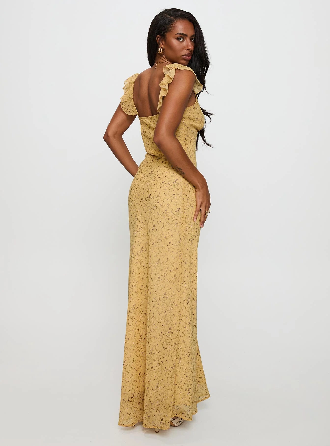 Sunny Flowy V-Neck Ruffle Strap Open Back Maxi Ditsy Floral Print Prom Dress