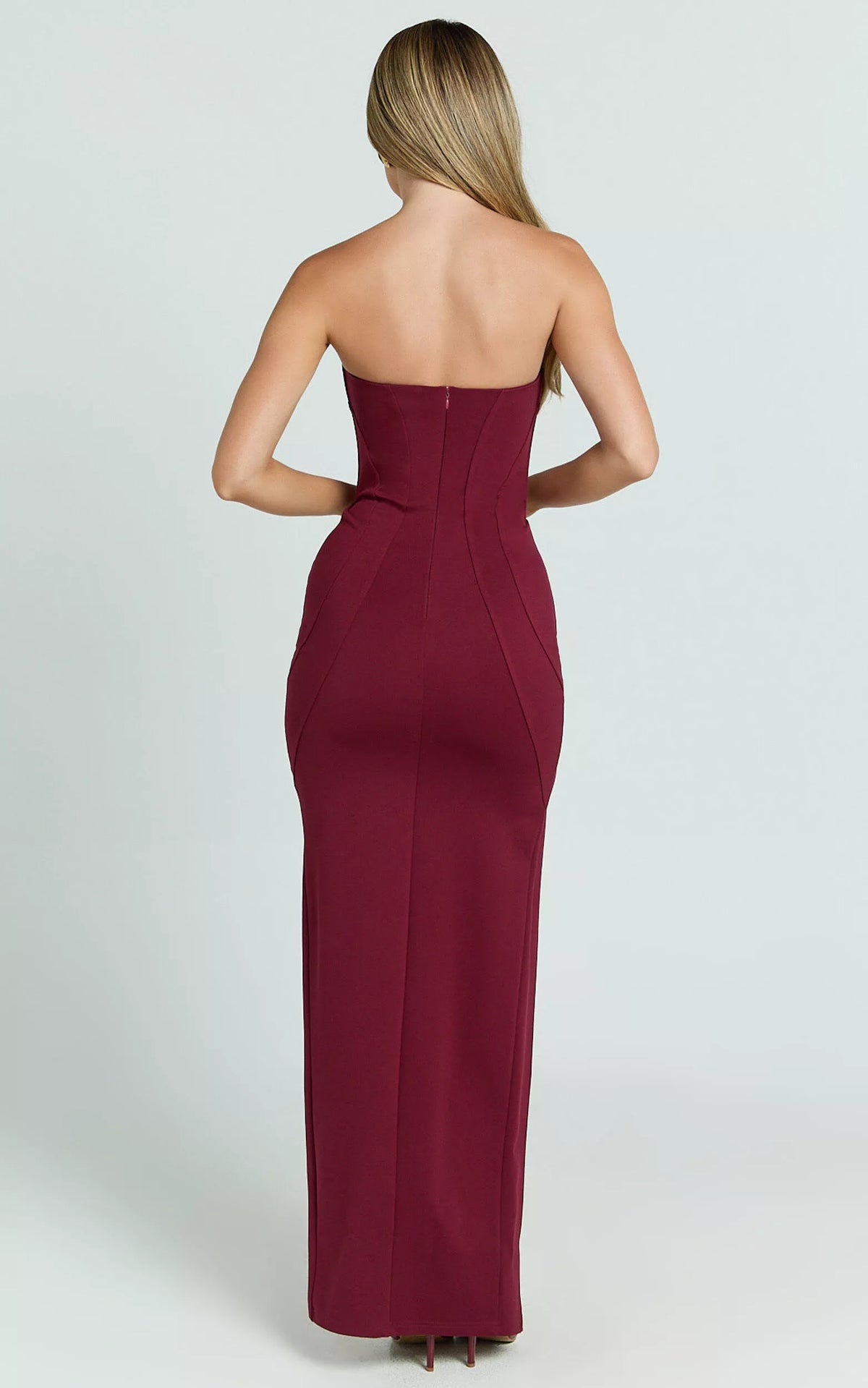 Vestido de fiesta largo hasta el suelo, sin mangas, sin tirantes, con escote en forma de corazón, hombros descubiertos, abertura lateral en la espalda
