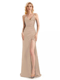 Vestidos de dama de honor largos de sirena con escote halter de satén suave y abertura lateral sexy para invitada de boda