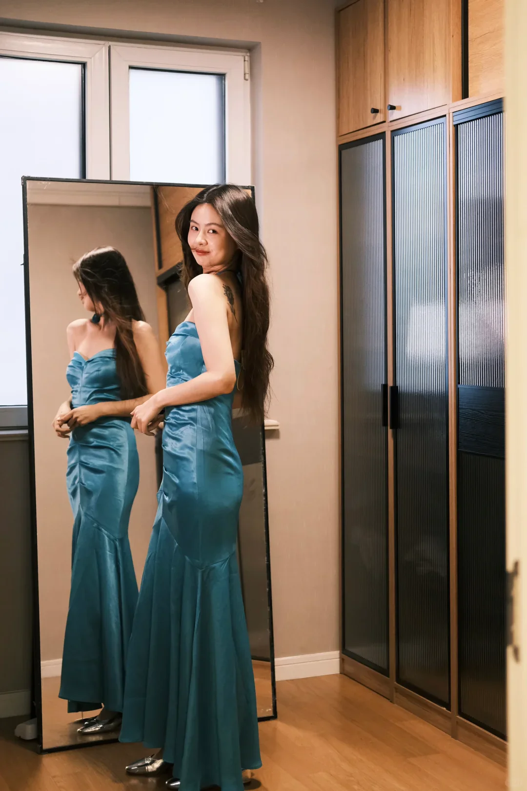 Teal Satin Sweetheart Neck Halter Strap Mermaid Floor-Length Evening Dress