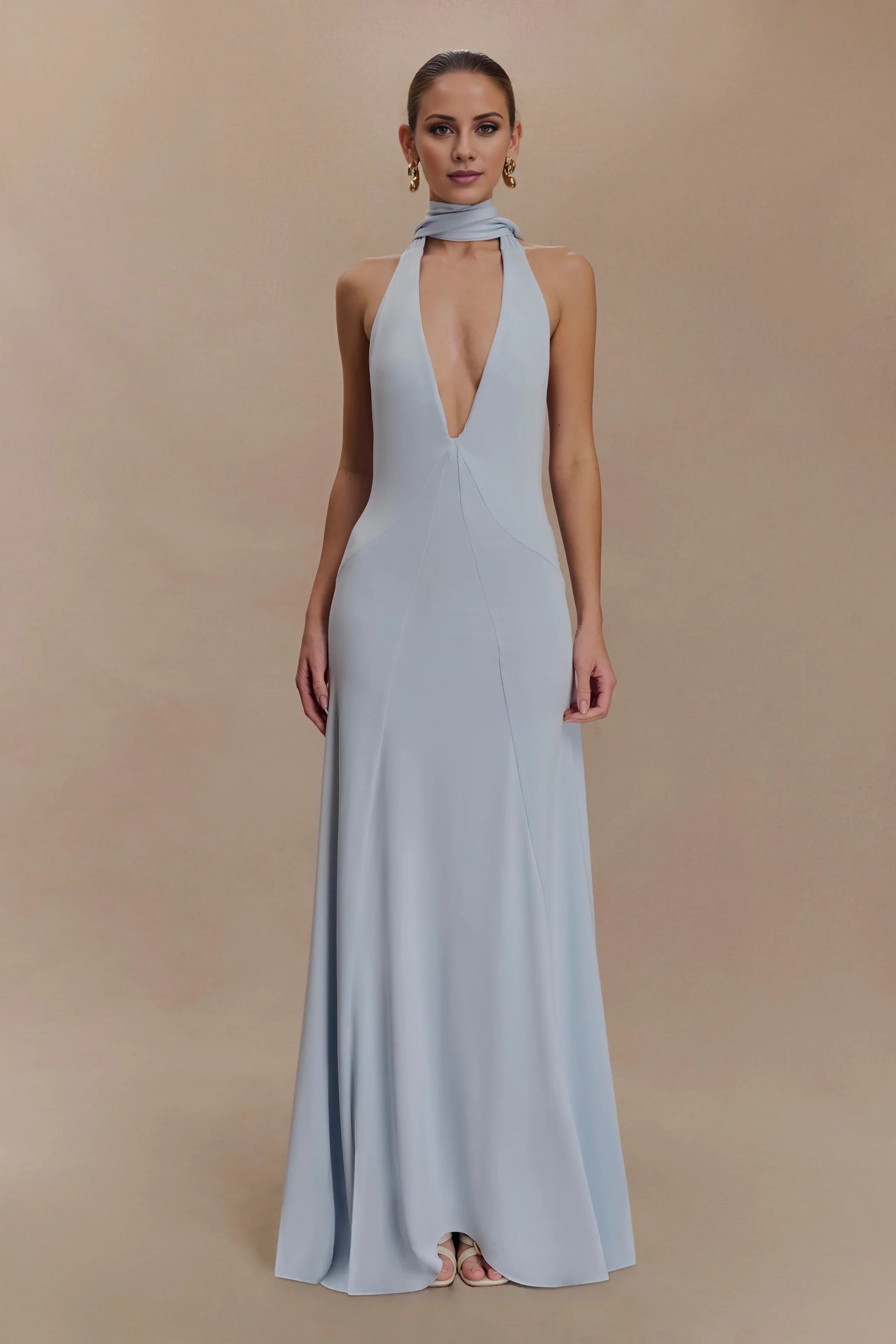 Timeless Halter-Neck Sleeveless Plunging V-Back Ruched Floor-Length Evening Dress