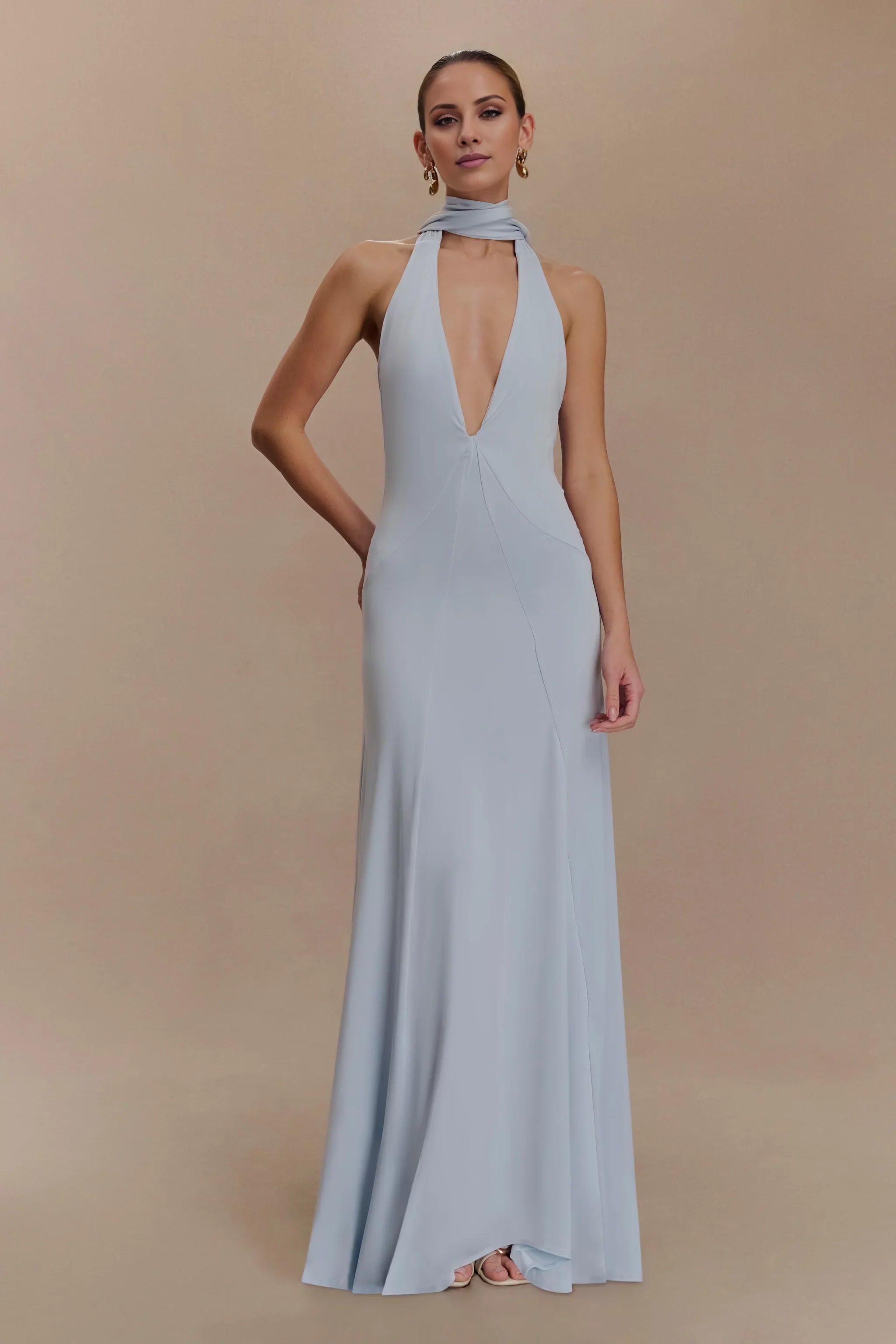 Timeless Halter-Neck Sleeveless Plunging V-Back Ruched Floor-Length Evening Dress