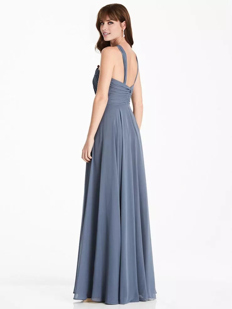 Vestido de fiesta con escote en V, detalle plisado, hombros descubiertos, sin mangas, espalda descubierta y largo hasta el suelo