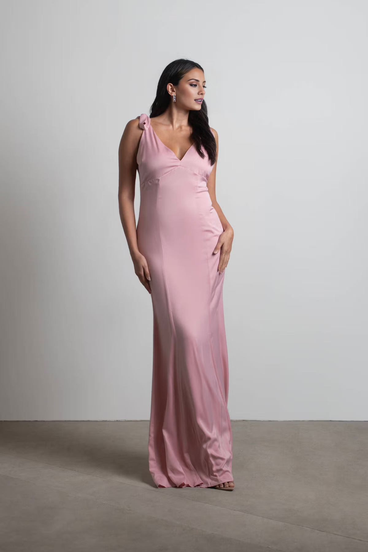 Vestido de fiesta largo hasta el suelo con escote en V, sin mangas, con cordones y hombros descubiertos 
