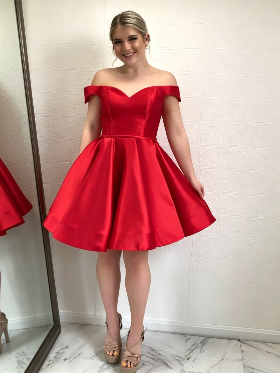 Vivid Red Gloss Satin Off Shoulder Sweetheart Corset Lace-Up Back A-Line Mini Homecoming Dresses