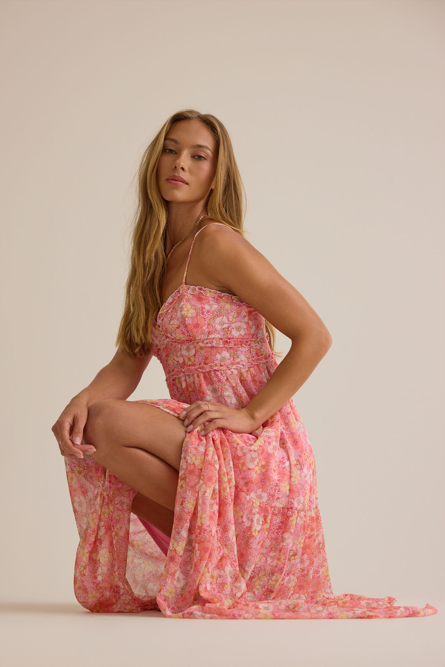 Whimsical Floral Print Spaghetti-Strap Sweetheart Tiered Maxi Prom Dresses