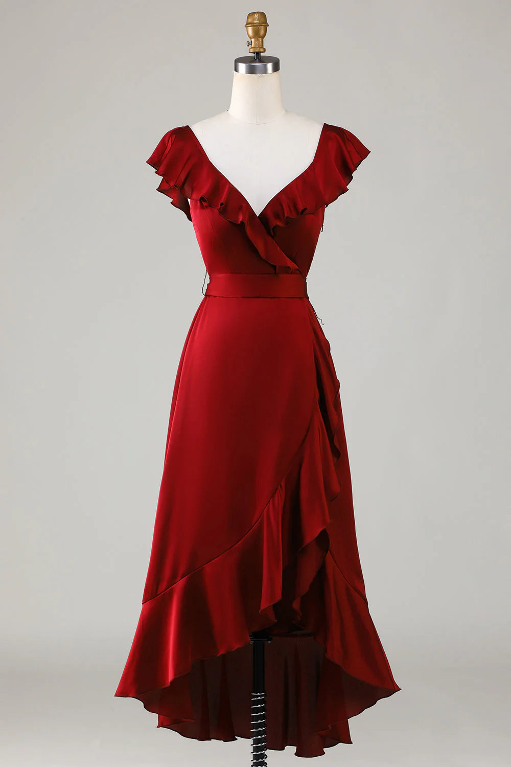 Vestido de dama de honor con escote en V y volantes en color rojo vino