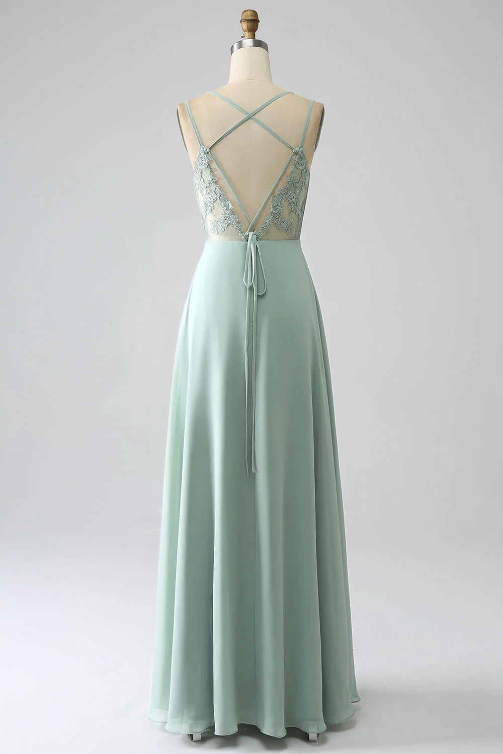 Vestido largo de dama de honor plisado sin espalda con tirantes finos en forma de A de Matcha