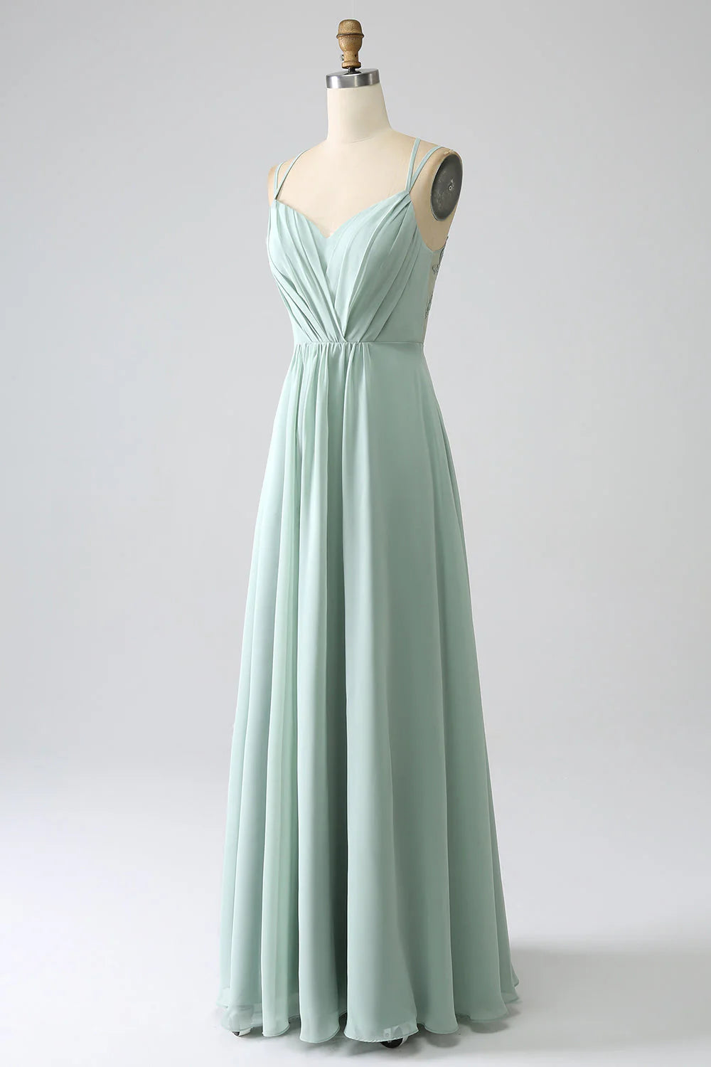 Vestido largo de dama de honor plisado sin espalda con tirantes finos en forma de A de Matcha