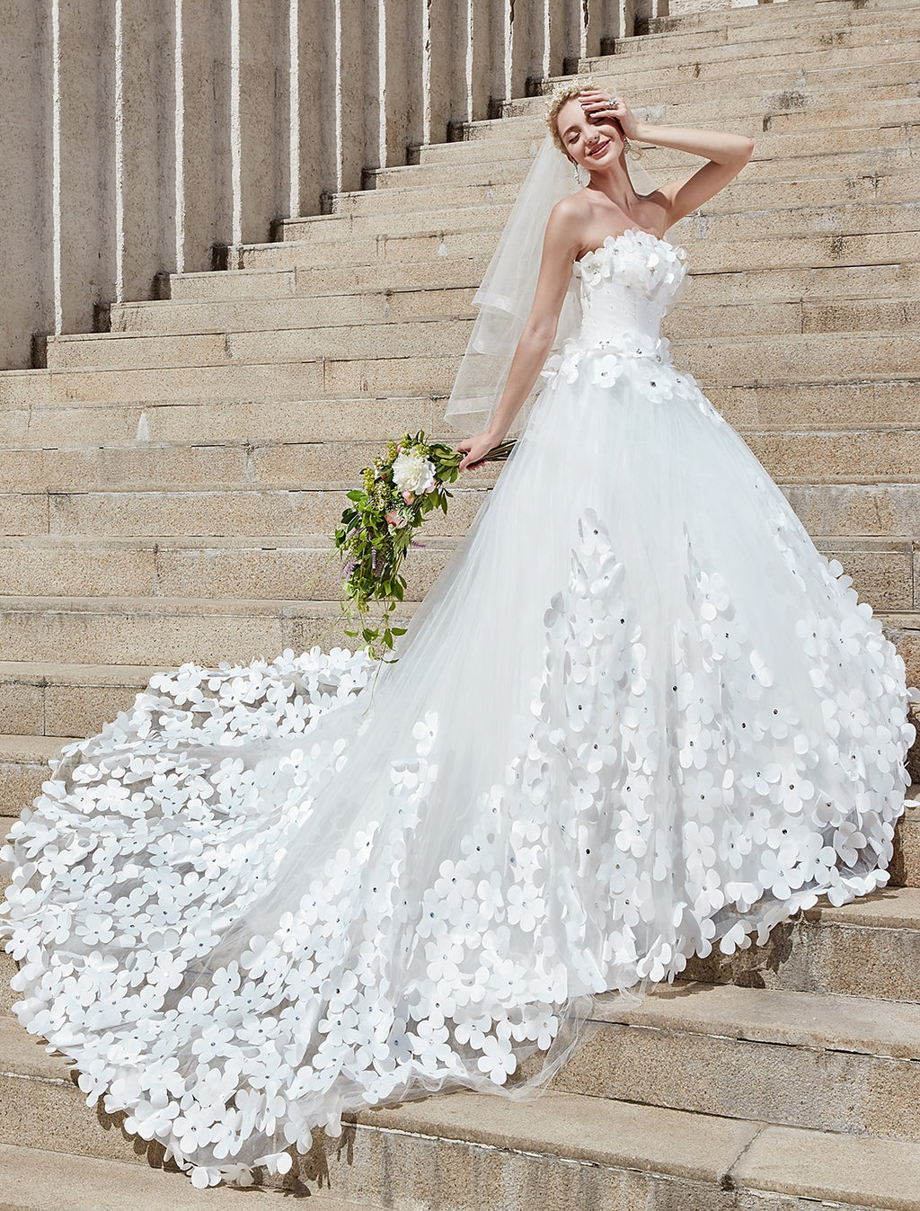 White Tulle A-Line Sweetheart Floor-Length Evening Dress with 3D Floral Appliques
