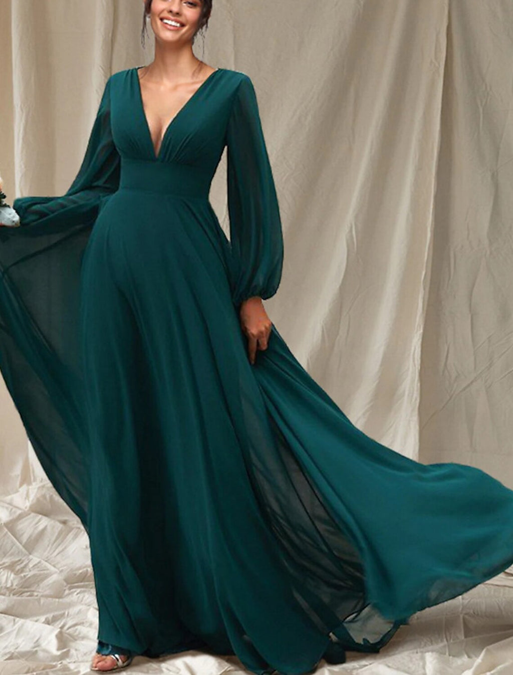 Forest Green Chiffon A-Line Floor-Length Bridesmaid Dress with Deep V-Neck and Bishop Sleeves