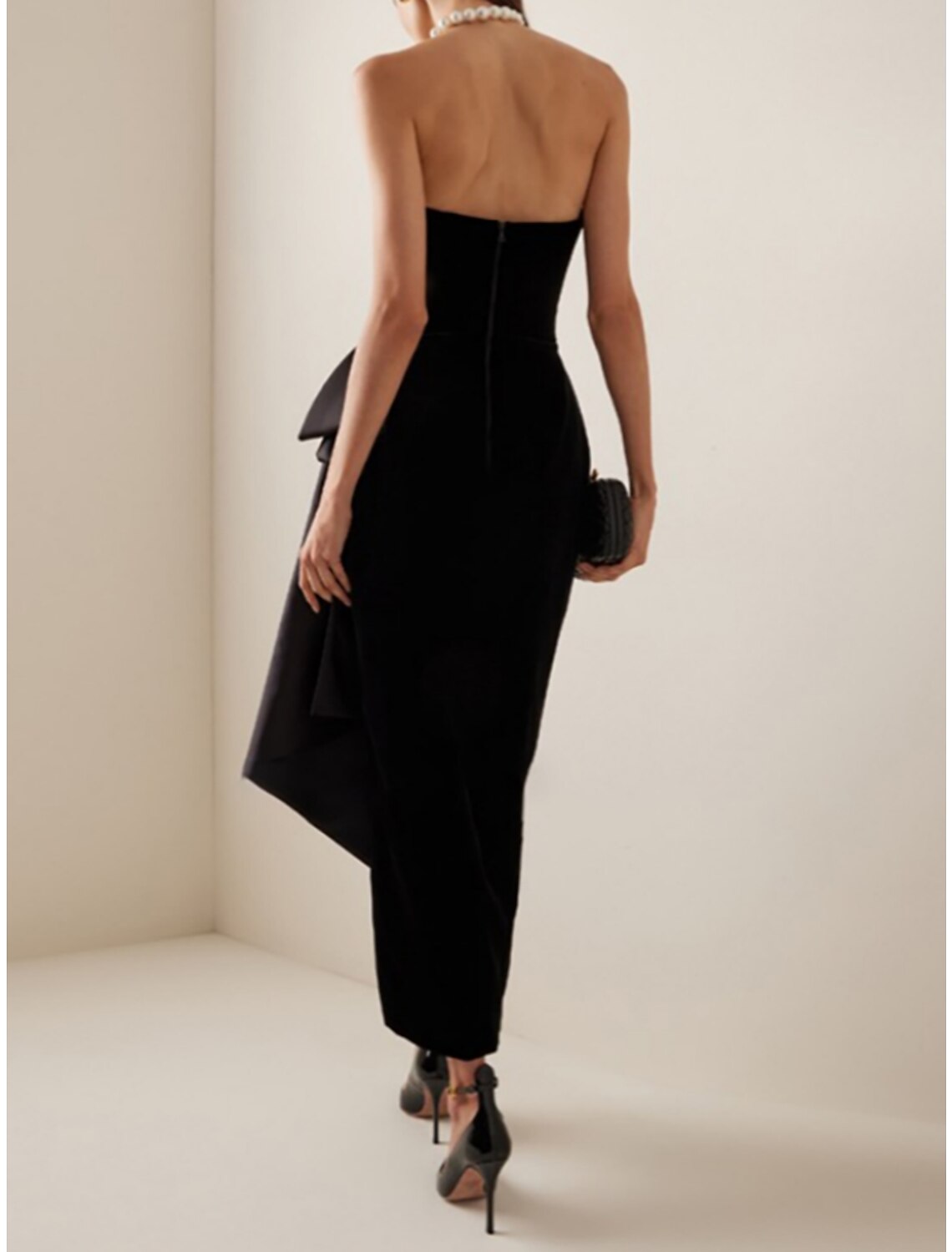 Vestidos de cóctel de corte tubo/columna Vestido elegante Vestido formal negro Hasta los tobillos Sin mangas Escote corazón Satén con lazo(s) Abertura