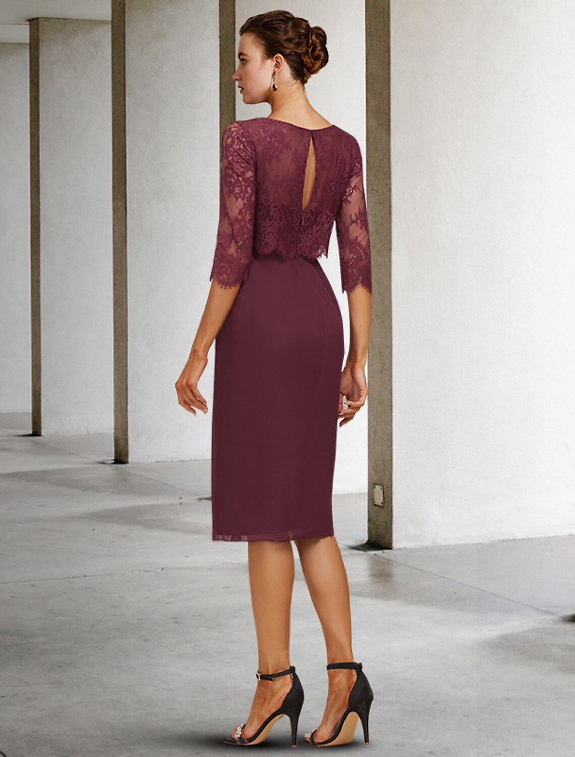 Abito da sposa a trapezio, stile vintage, elegante, con scollo gioiello, lunghezza al ginocchio, in chiffon, pizzo, mezza manica con pieghe in pizzo