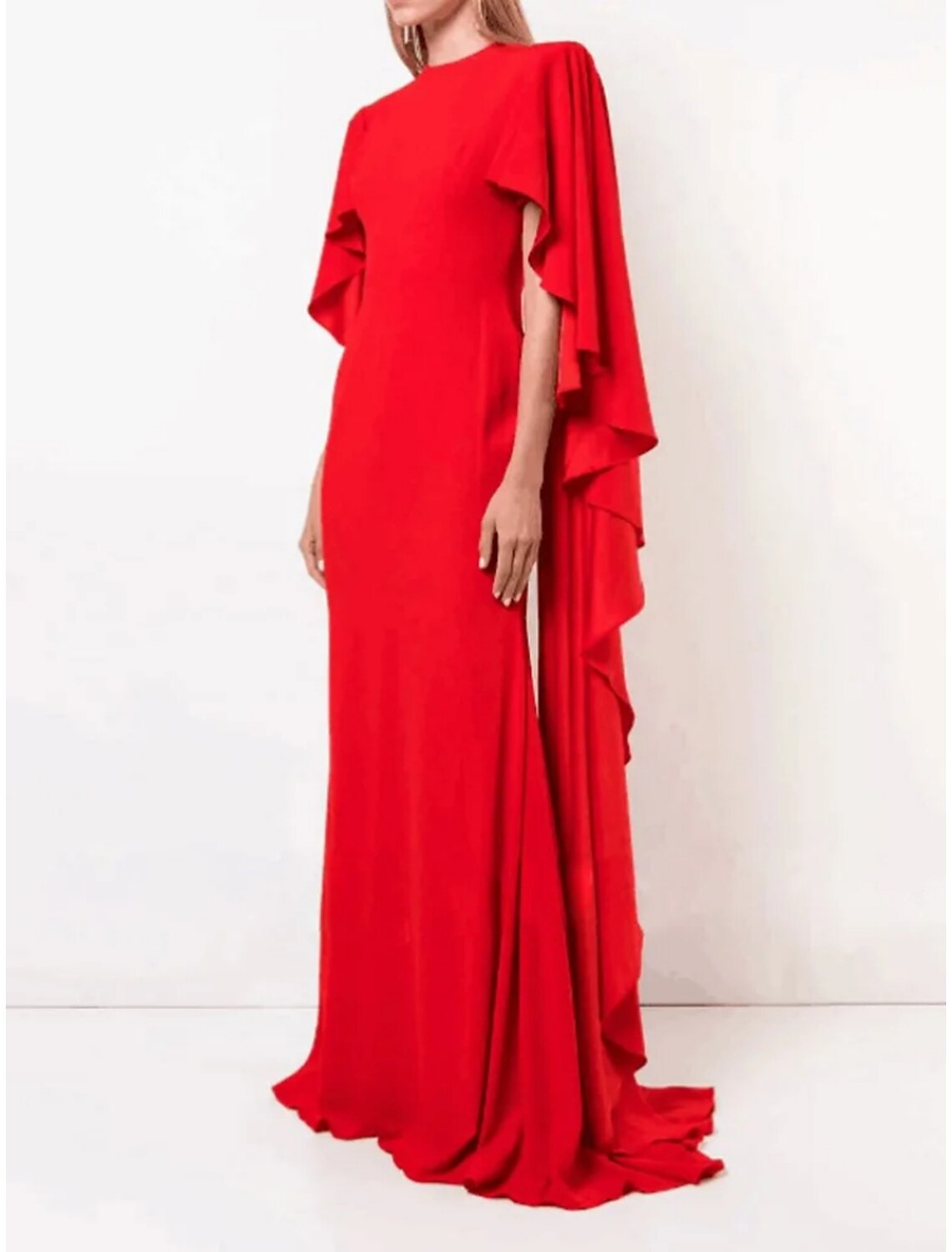 Abito da sera a trapezio, elegante, formale, con strascico a ruota, maniche lunghe, scollo gioiello, in chiffon con pieghe e volant