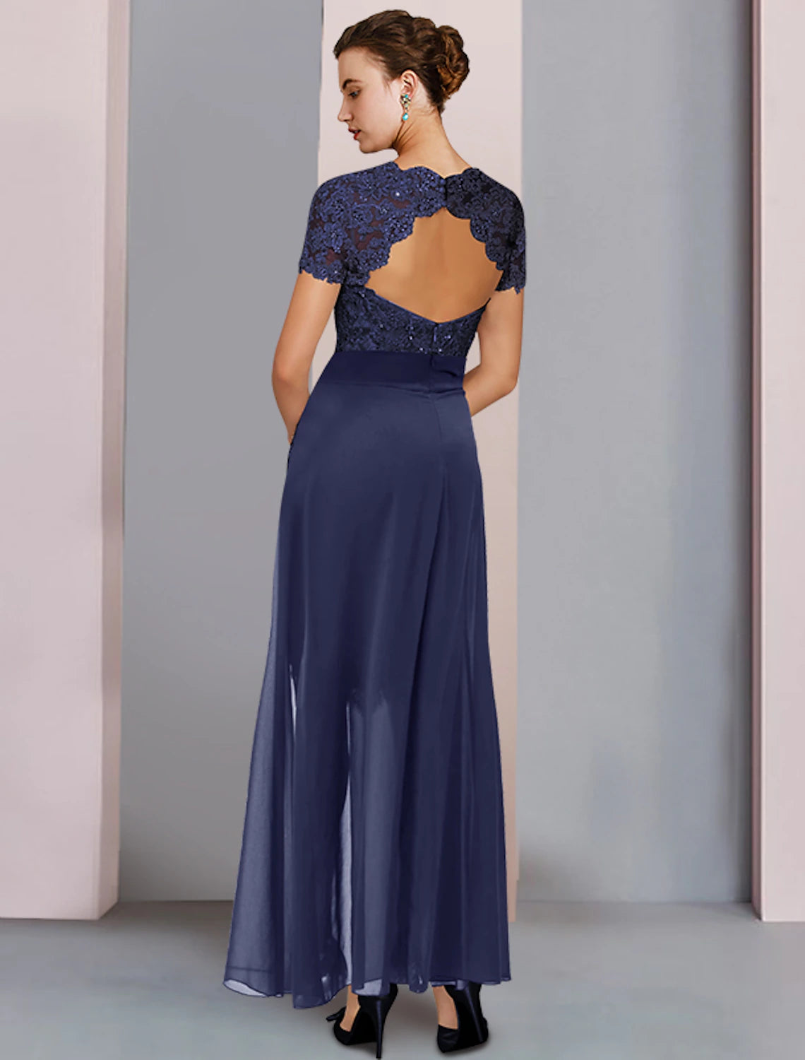 Vestido de dos piezas para madre de la novia, estilo tubo/columna, formal, para invitada de boda, elegante, escote cuadrado, largo hasta la rodilla, de gasa, con encaje, manga corta y lazo(s) con abalorios.