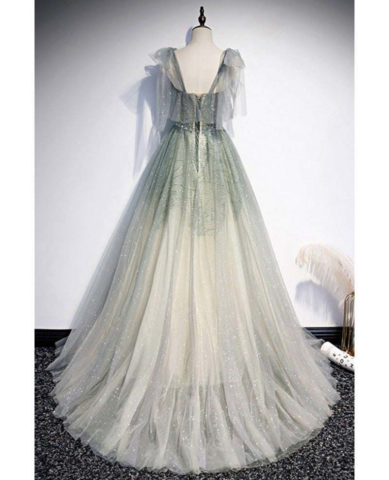 Elegante y dulce vestido de fiesta verde salvia sin mangas con hombros descubiertos y cuentas con lentejuelas transparentes brillantes. Vestido de noche verde salvia de corte A con hombros descubiertos, cola amplia y borde con volantes.