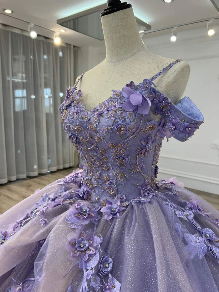Vestido de baile Eugenia con hombros descubiertos, color lavanda y morado, para adultos