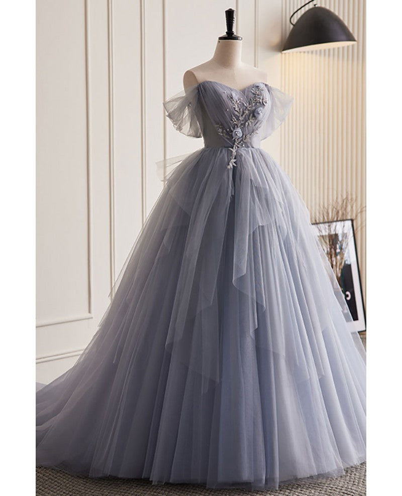 Unique and beautiful silver gray beaded pearl sequins off the shoulder sleeveless decal pleated ball dress silver gray A-shaped thin gauze pong truffle back strap and ground length prom dress