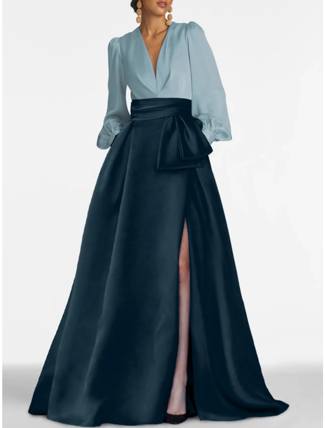 Abito da sera a trapezio, elegante, formale, con strascico a spazzola, rosso verde, manica lunga, scollo a V, raso con pieghe e spacco